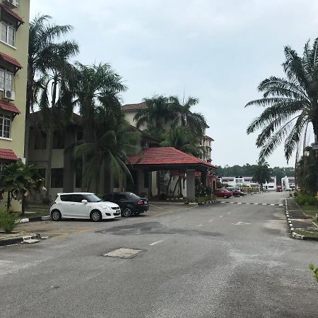 Homestay Dayani Musleem Port Dickson Buitenkant foto